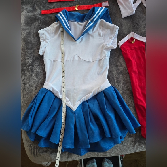 Sailor Moon Costume Red and Blue XS - Picture 3 of 13